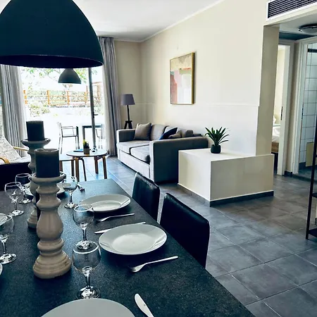 Apartment Lifeguard Beachfront Luxury Flat, 30meters From Sea Stalos