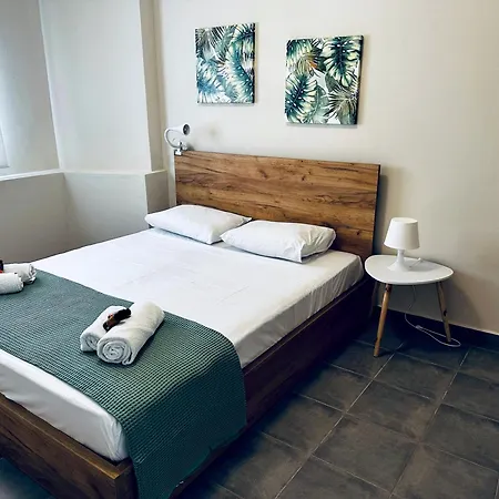 Apartment Lifeguard Beachfront Luxury Flat, 30meters From Sea Stalos